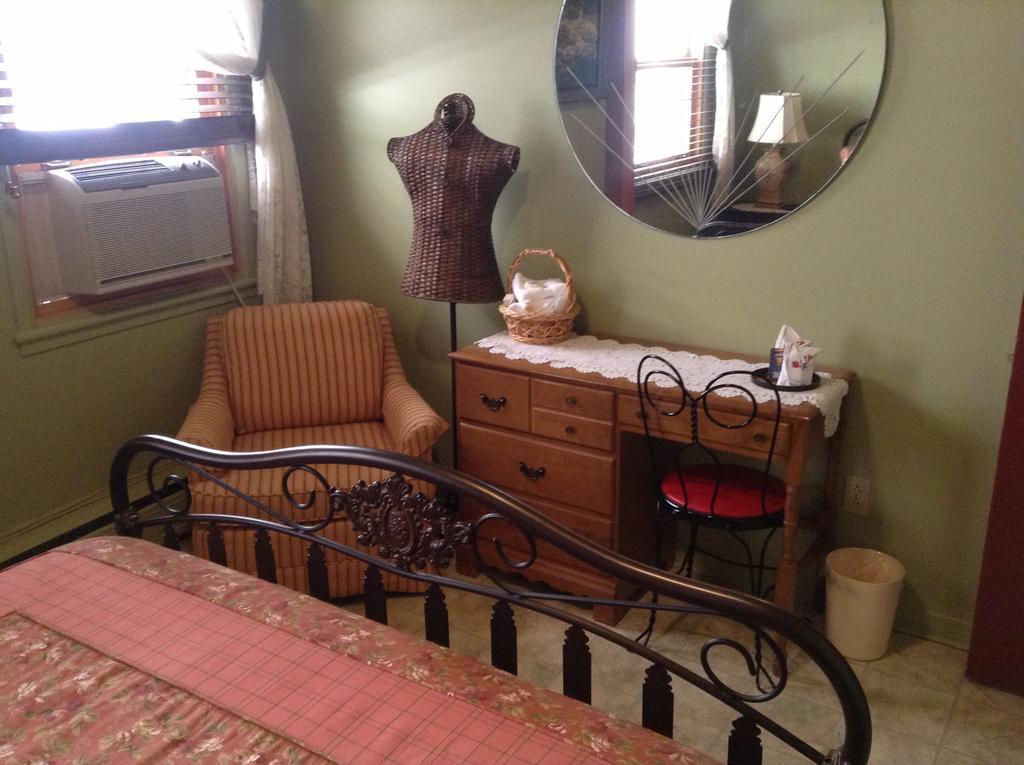 לוויס B&B De La Traverse חדר תמונה
