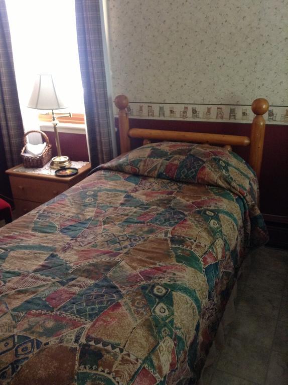 לוויס B&B De La Traverse חדר תמונה