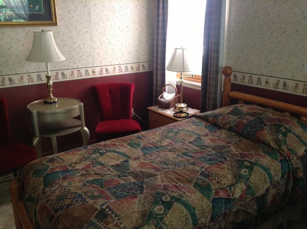 לוויס B&B De La Traverse חדר תמונה